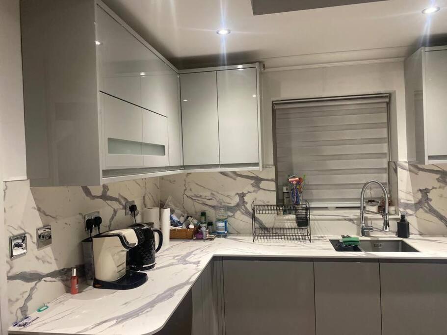 Lovely 3 Bedroom House In . Holiday home