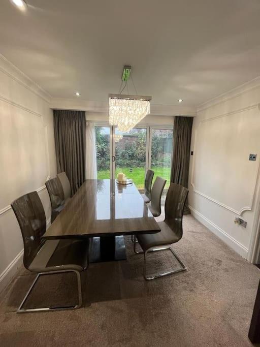 Lovely 3 Bedroom House In .